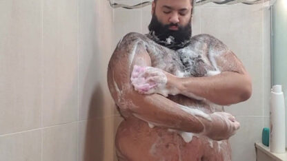 Hairy bear in the bathroom: amateur solo masturbation