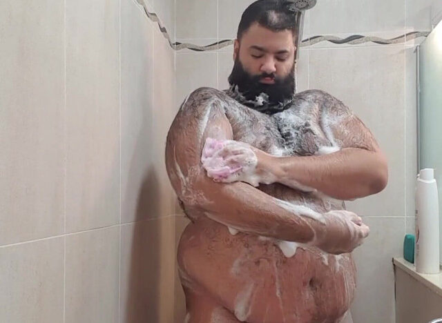 Hairy bear in the bathroom: amateur solo masturbation