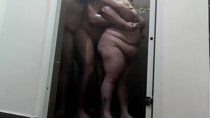 Bisexual Shower Teaser: Jean Rodriguez Bbw & Adrian Cornudo