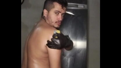 Leotbrito Wipes Down the Fridge with His Dick
